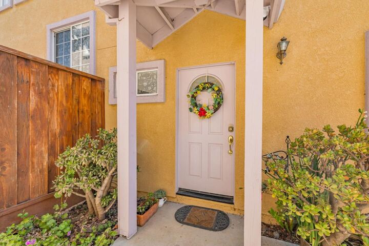 Property Photo: 2158 Capitol Park Court CA 95132