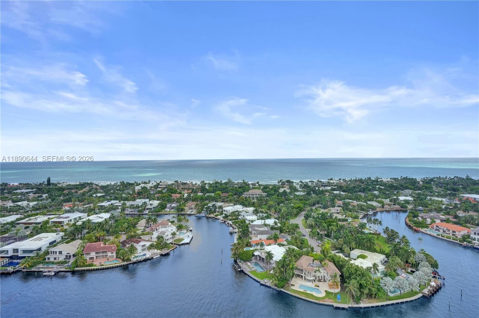 Property Photo: 20191 E Country Club Dr 2606 FL 33180