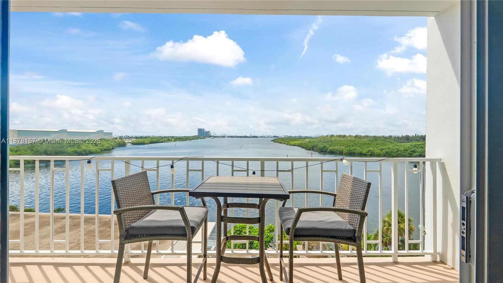 Property Photo:  500 Bayview Dr 732  FL 33160 