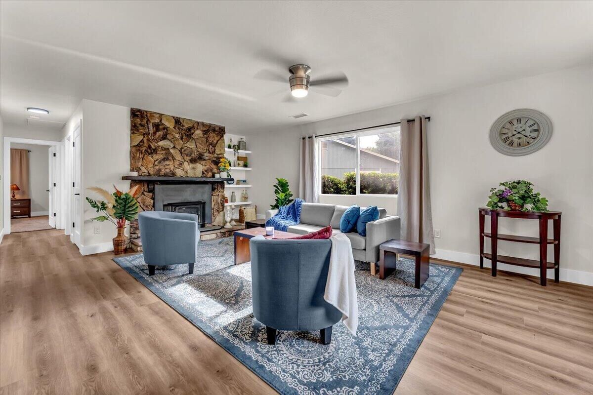 Property Photo:  1818 Del Mar Avenue  CA 96003 