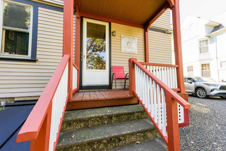 Property Photo:  229 Bishop Street 3rd Floor  CT 06511 