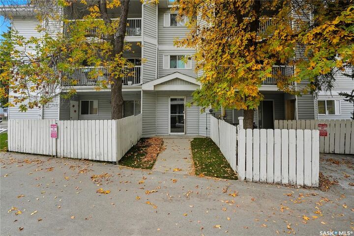 Property Photo:  309B Cree Crescent 107  SK S7K 7Y3 