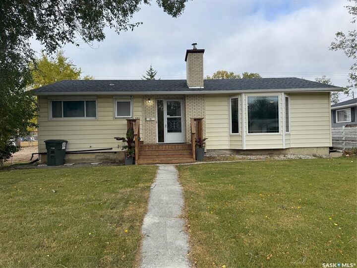 1811 91st Street  North Battleford SK S9A 0A6 photo