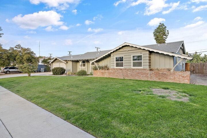 2320 S Locust Street  Visalia CA 93277 photo
