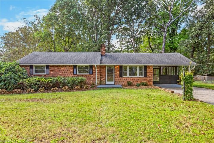 Property Photo: 160 Thacker Road NC 27045