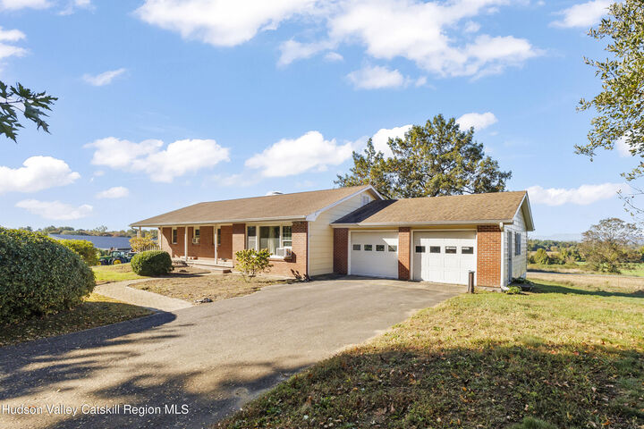 Property Photo: 76 Smith NY 12106