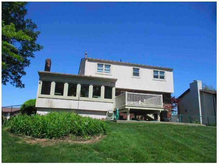 Property Photo: 238 Red Oak Drive PA 15239