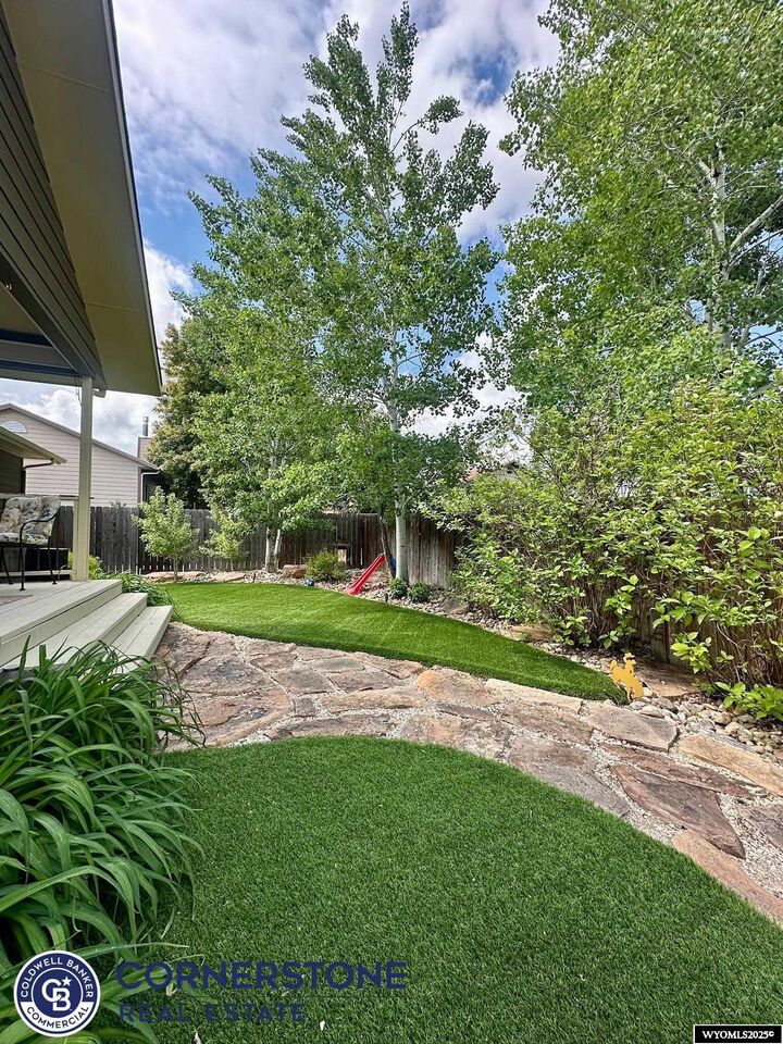 Property Photo: 1310 Hornchurch Avenue WY 82609
