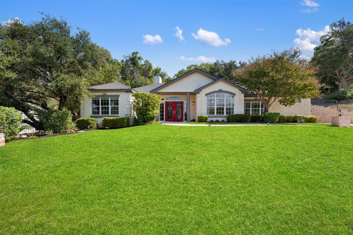 Property Photo:  914 Challenger  TX 78734 