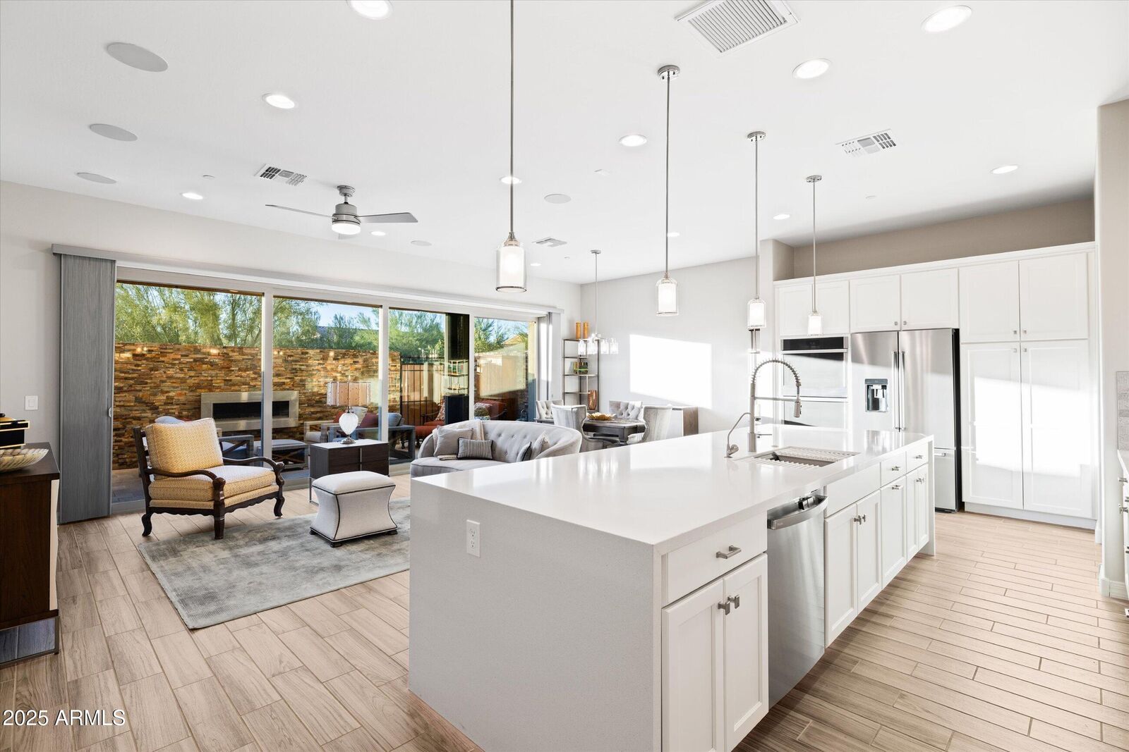 Property Photo:  23118 N 74th Place  AZ 85255