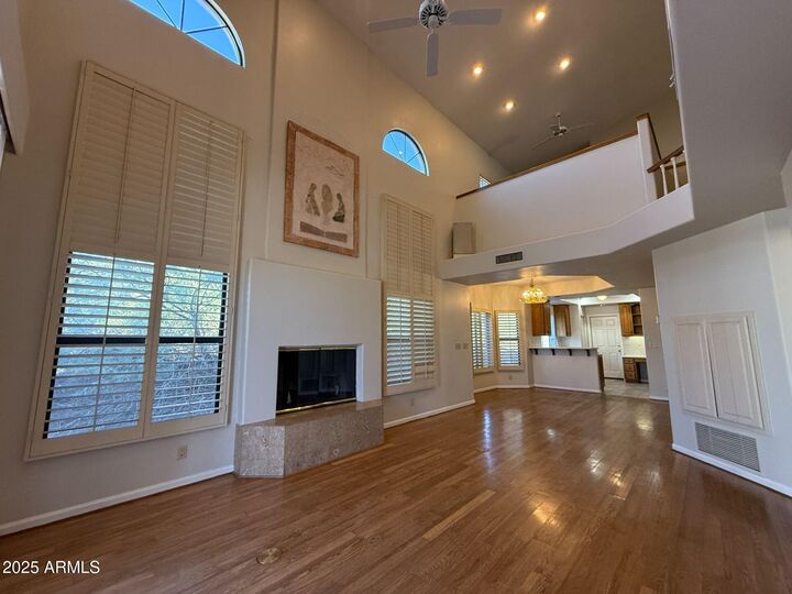 Property Photo: 1001 E Griswold Road 15 AZ 85020