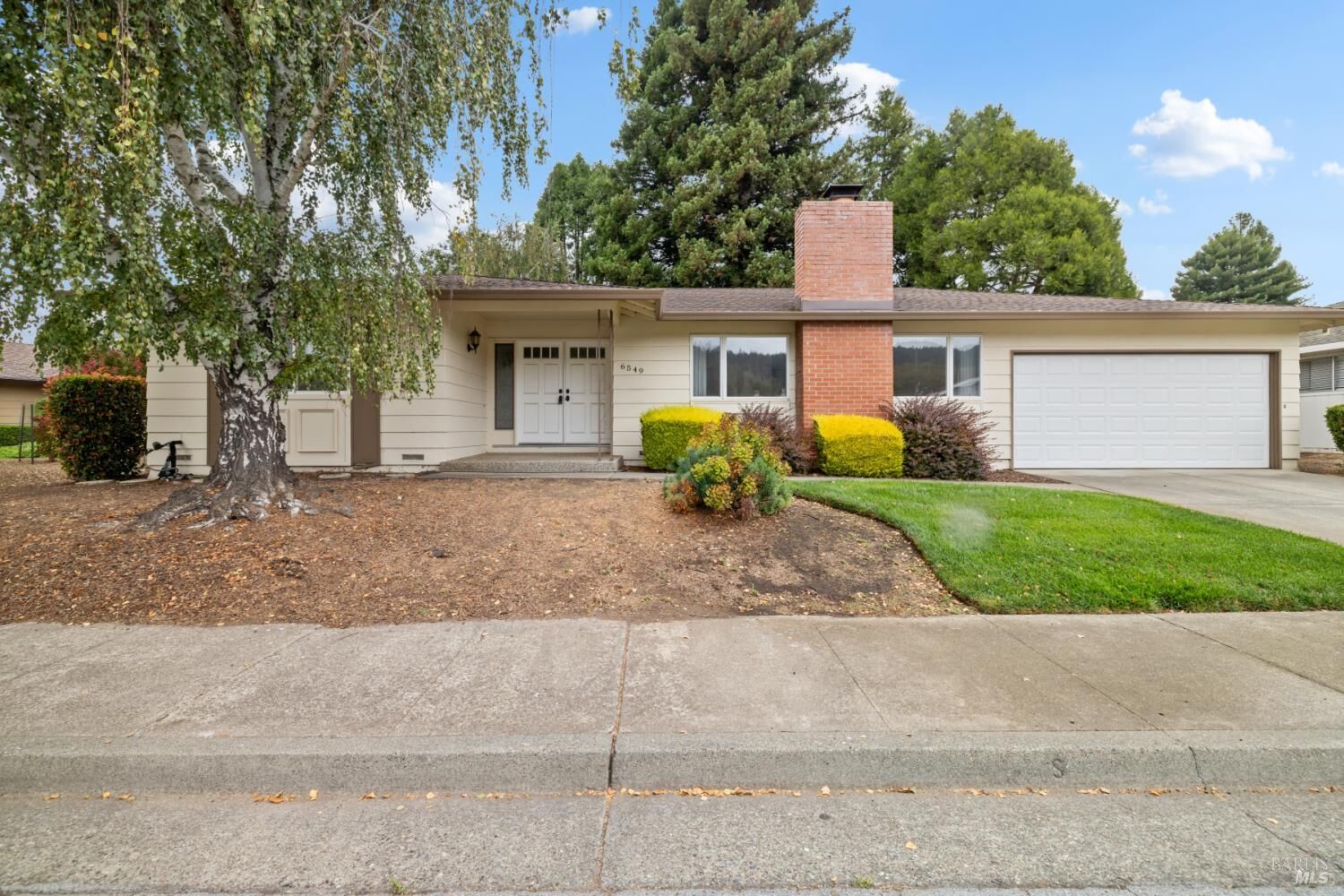 Property Photo:  6549 Meadowridge Drive  CA 95409 