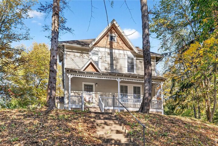 Property Photo:  11 Cornell Walk  NY 14850 