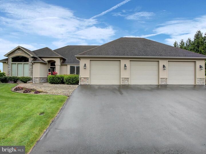 Property Photo: 3512 Fox Hill Drive PA 17202