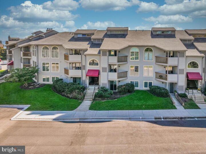 Property Photo:  7002 Channel Village Court 101  MD 21403 