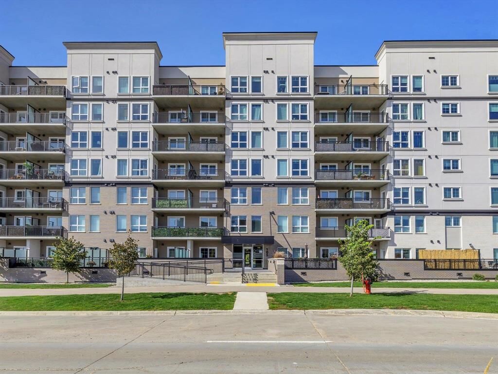 Photo de la propriété:  105 South Town Road  MB R3Y 2G1 