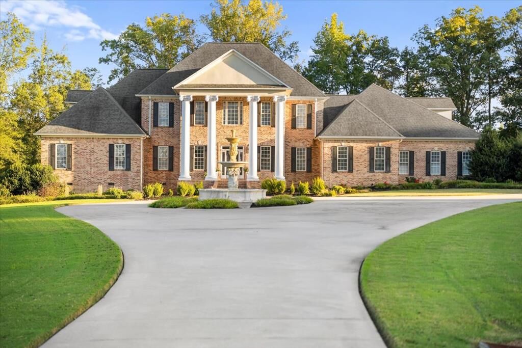 Property Photo: 2015 Westin Way GA 30740