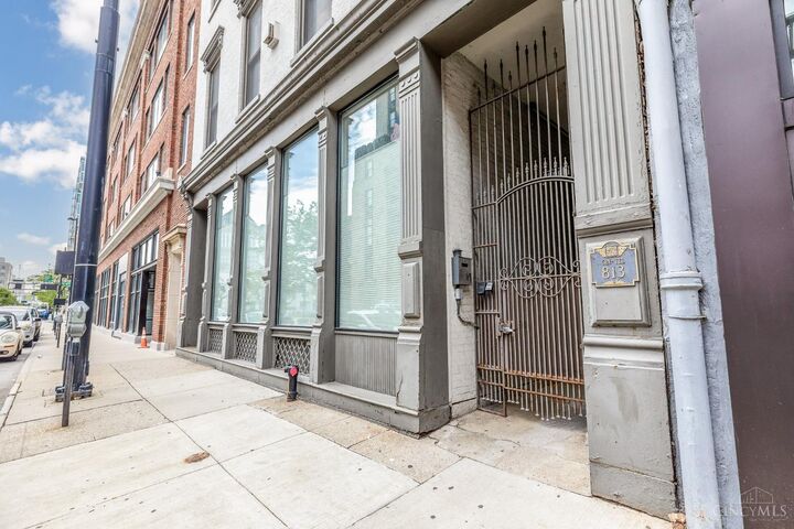 Property Photo:  813 Broadway Street  OH 45202 