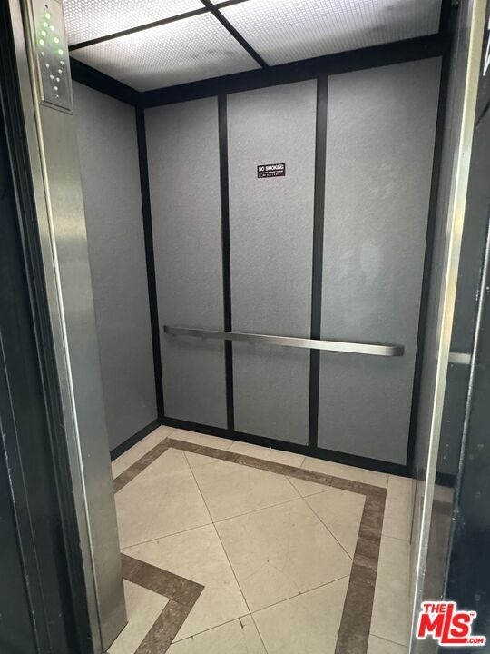 Property Photo:  11735 Dorothy St  CA 90049 