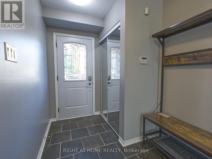 Photo de la propriété: 773 Cobble Hill Drive ON K2J 0C3