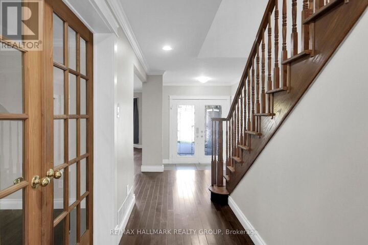 Property Photo:  1662 Hunters Run Drive  ON K1C 2H3 
