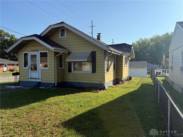 Property Photo:  1901 Brentwood Street  OH 45044 