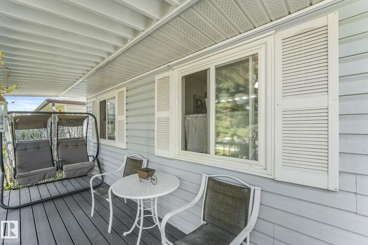 Property Photo: 9211 130 Avenue NW AB T5E 0S1