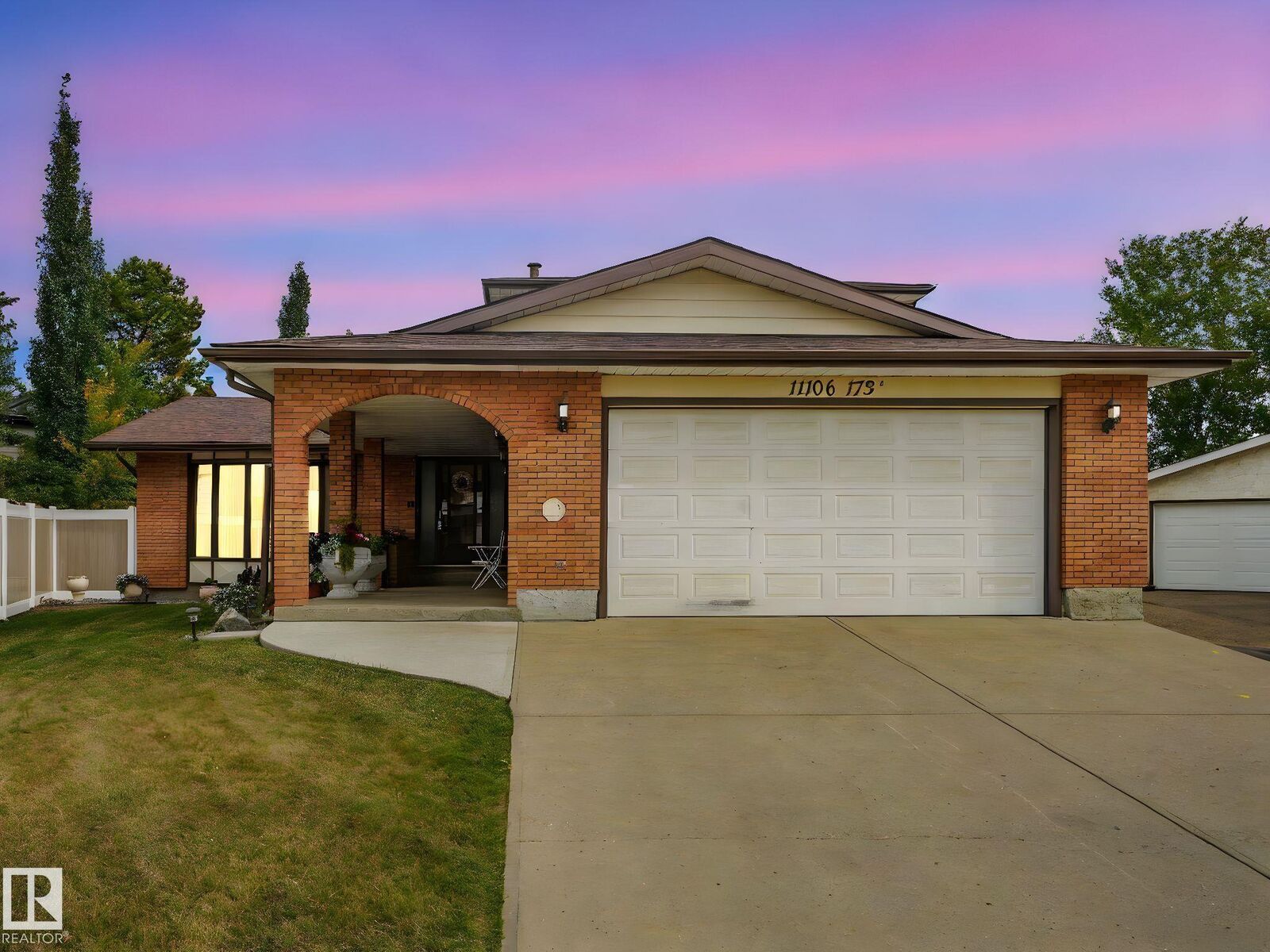 Property Photo: 11106 173A Avenue NW AB T5X 3J9