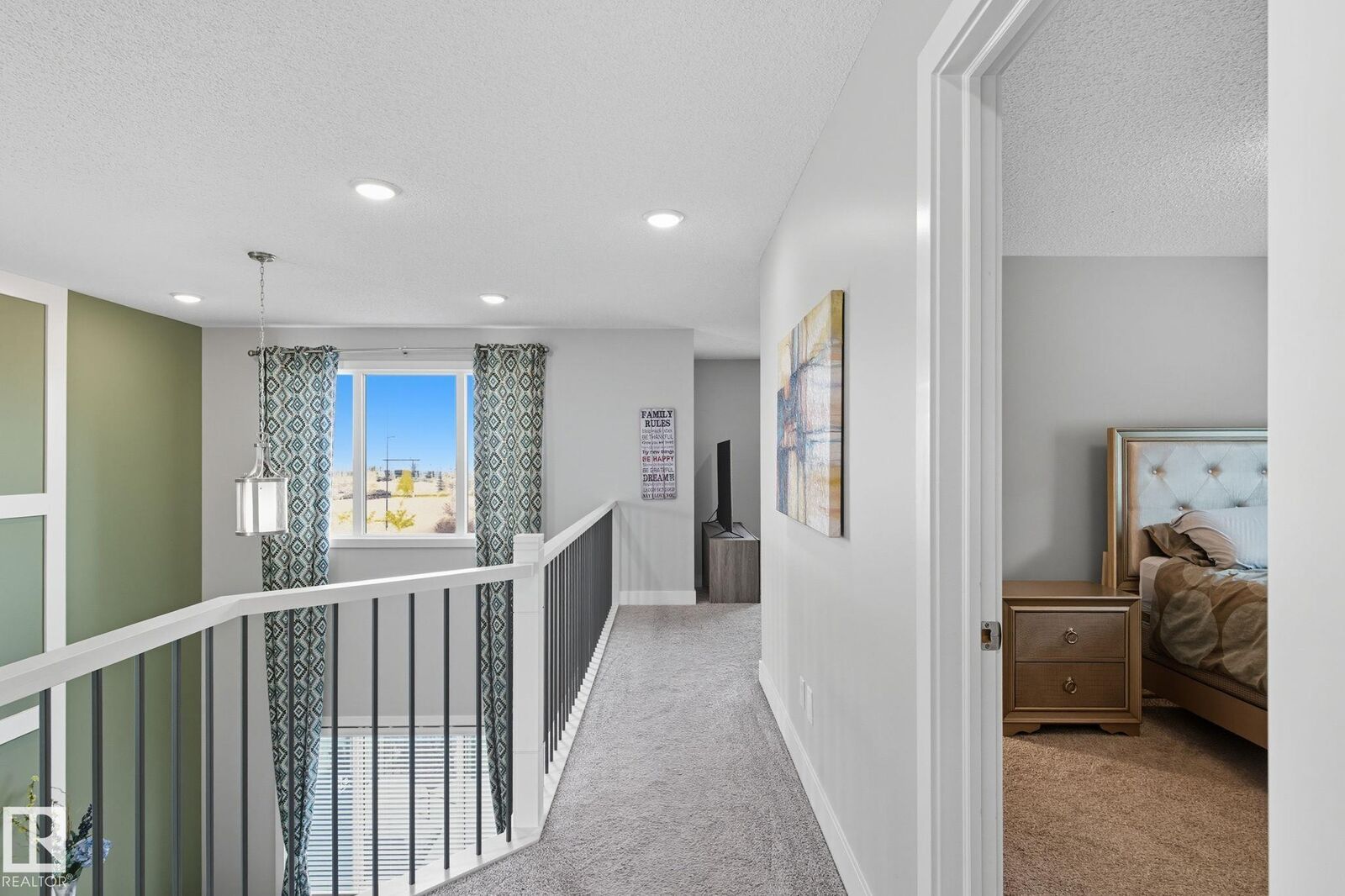 Property Photo: 1066 Allendale Crescent AB T8M 0X7