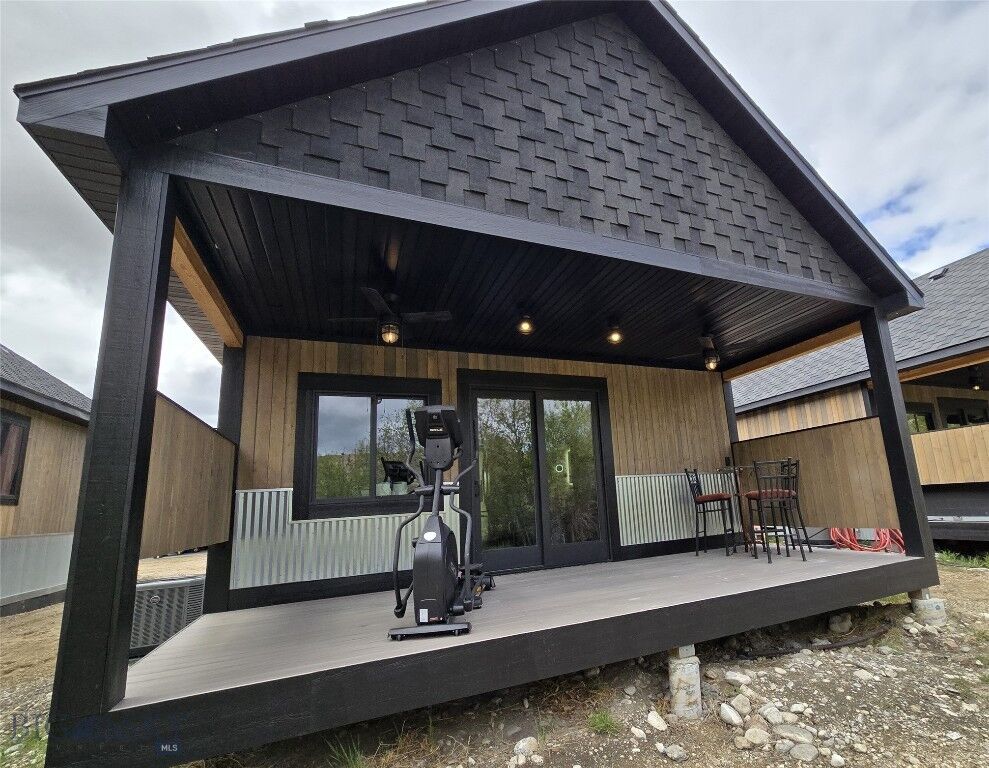Property Photo: 520 Pennsylvania Street E 10 MT 59711