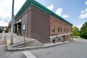 Property Photo: 161 E Harper Ave TN 37804