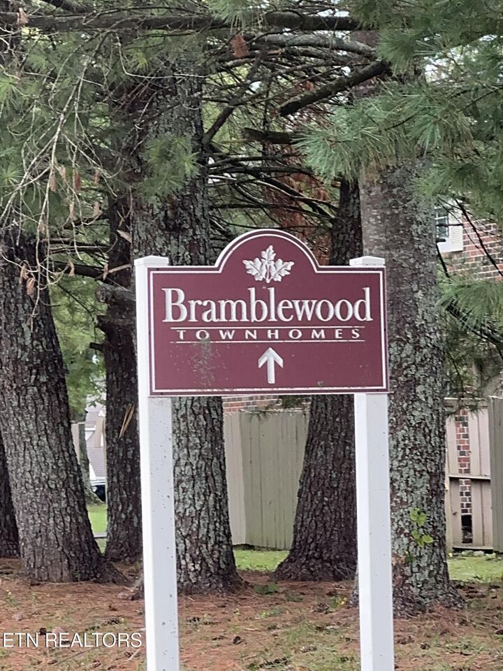 Property Photo:  427 Bramblewood Lane  TN 37922