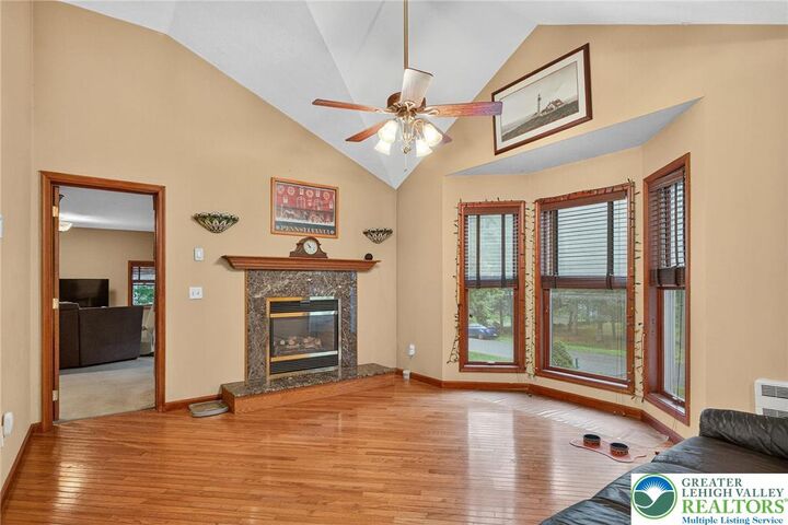 Property Photo: 338 Fernwood Drive PA 18301