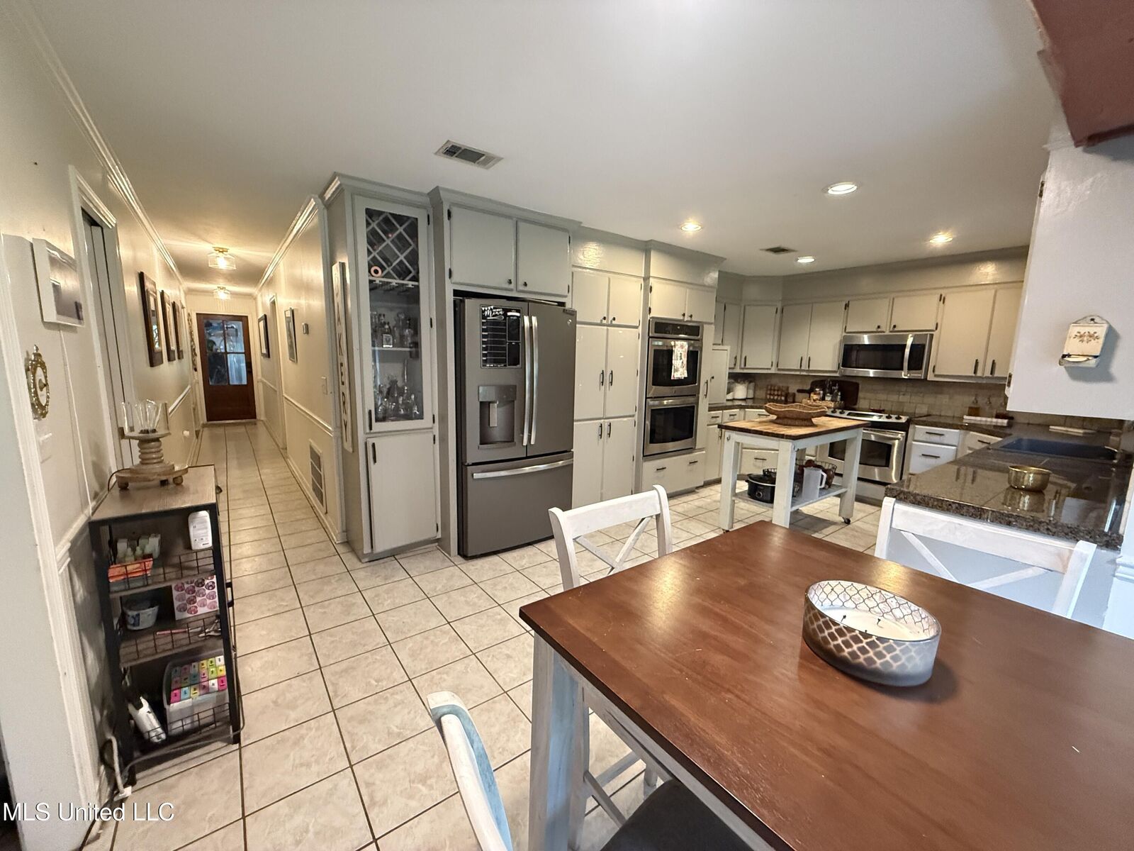 Property Photo:  163 Deer Run  MS 39111 
