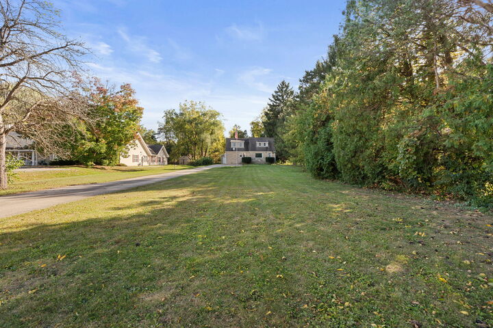 Property Photo:  4095 W Woodale Ave  WI 53209 
