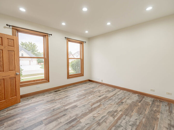 Property Photo:  26W185 Meadowview Court  IL 60187 