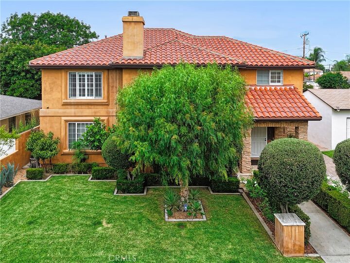 9123 9123 Lemoran Avenue  Downey CA 90240 photo