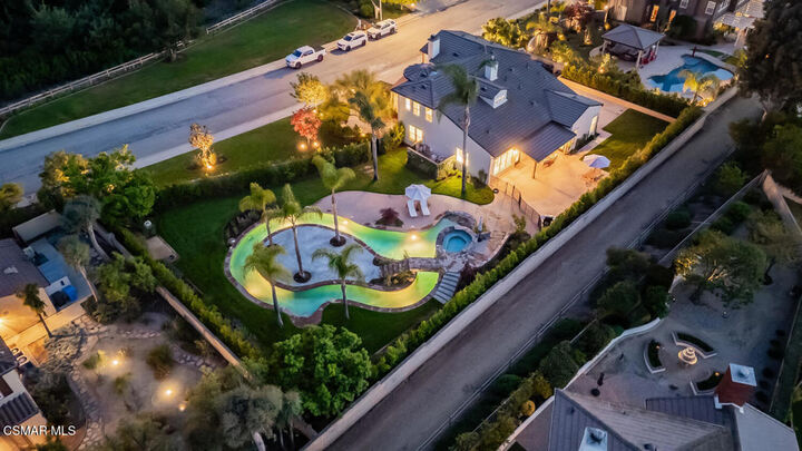 Property Photo:  551 Running Creek Court  CA 93065 