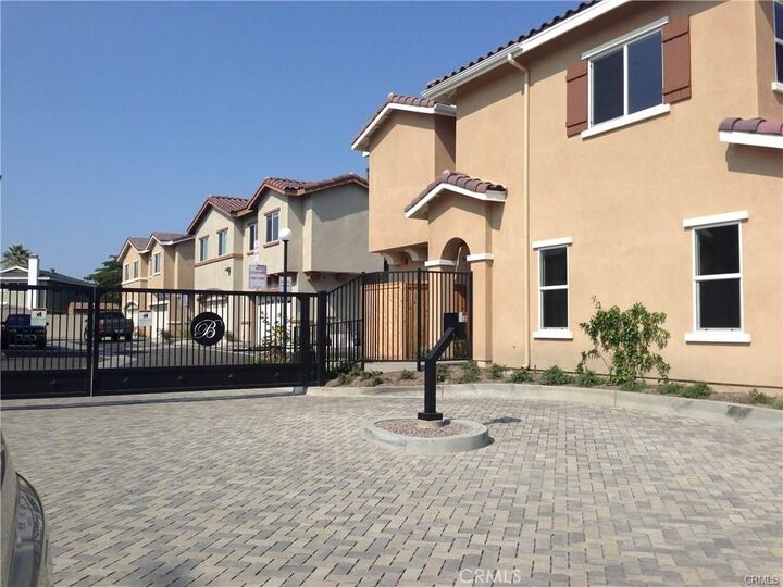 Property Photo:  906 S Belterra Way  CA 92804 