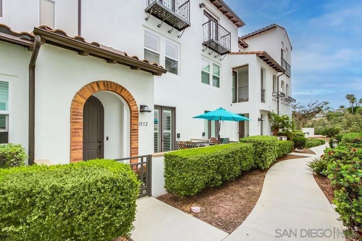 1852 Sea Rocket Ln  Carlsbad CA 92011 photo
