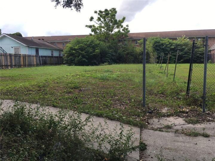 Property Photo: 2724 Jackson Avenue LA 70113