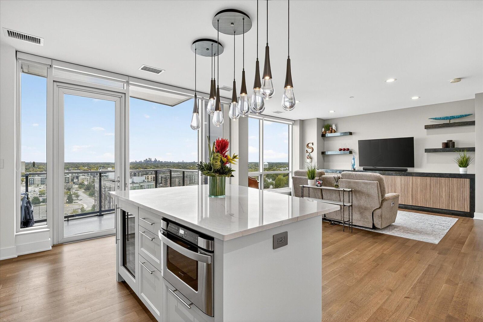 Property Photo:  3209 Galleria 1406  MN 55435 