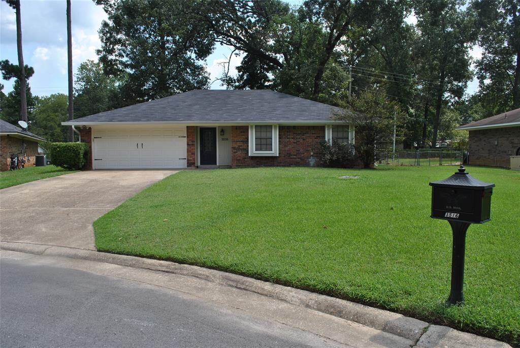 Property Photo: 3516 Woodvine Circle LA 71037