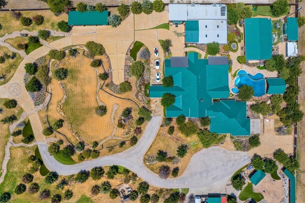 Property Photo: 14250 Chaparral Lane TX 76262