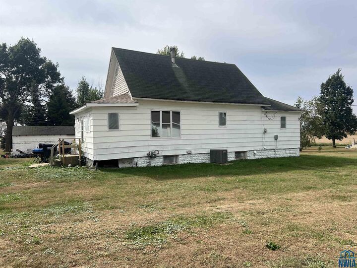 Property Photo: 300 South Walnut St. IA 51035
