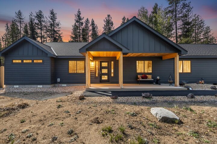 15943 Cascade Lane  La Pine OR 97739 photo