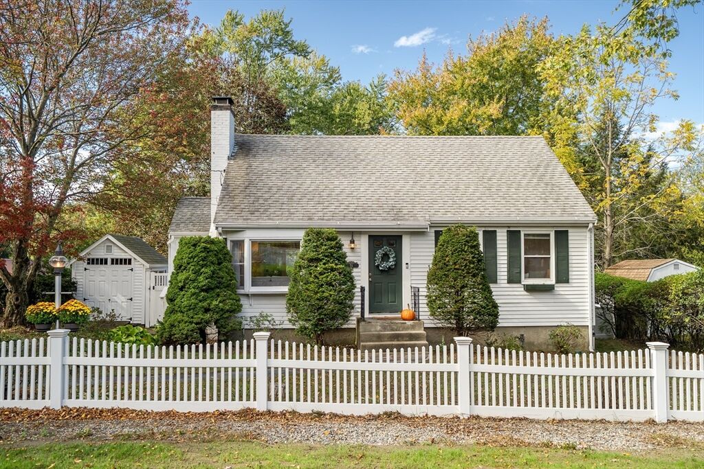 Property Photo:  51 Hawthorn St  MA 02090 
