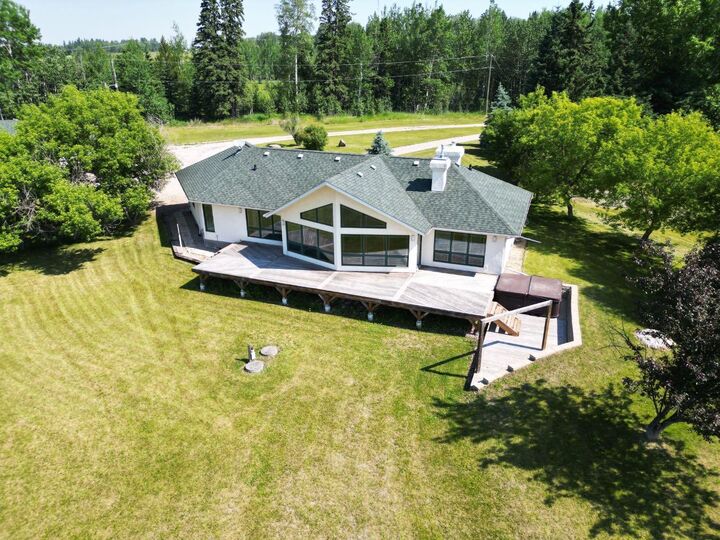Property Photo: 6701 15 Avenue AB T7E 1S3