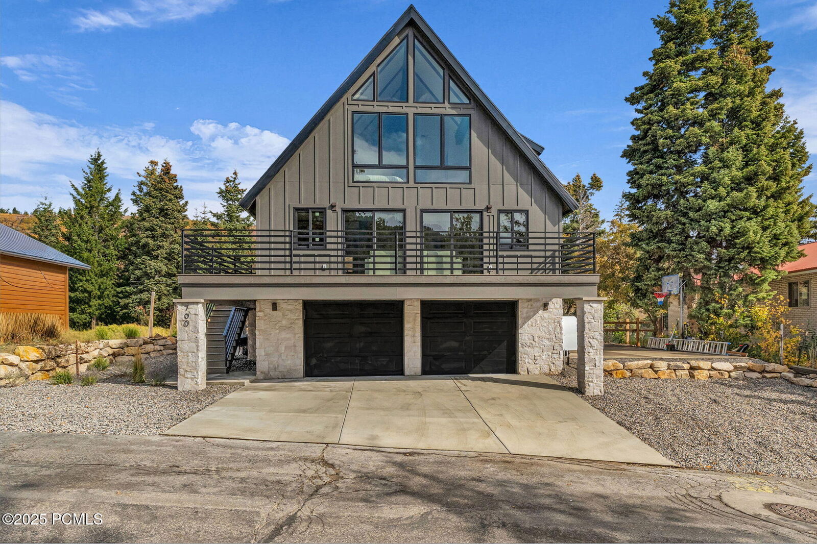 Property Photo: 700 Aspen Drive UT 84098