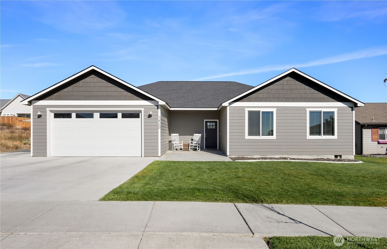 Property Photo: 1420 W Century Street WA 98837
